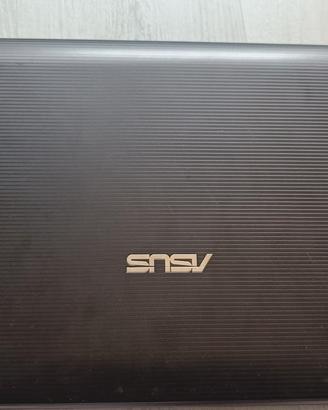 PC  portatile Asus  da 17 pollici