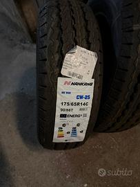 Gomme nuove 175 65 r14 90/88t C