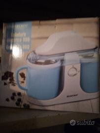 Cesto da picnic e gelatiera