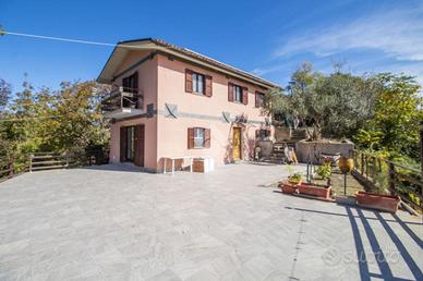VILLA SINGOLA A RIETI