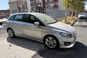Mercedes-benz B 180 d Automatic Sport