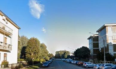 Stanza arredata e ristrutturata a Saronno