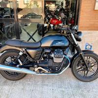 Moto Guzzi V7 II Stone DEPOTENZIATA (35 KW)