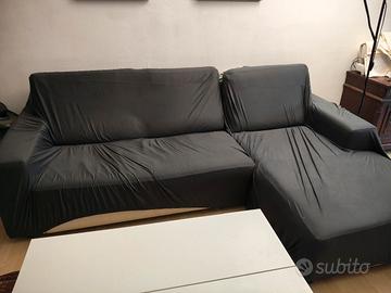divano letto in pelle 