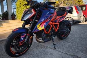 Ktm 1290 super duke r