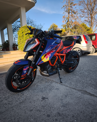 Ktm 1290 super duke r