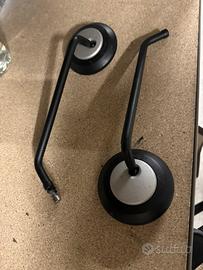 Specchietti retrovisori.