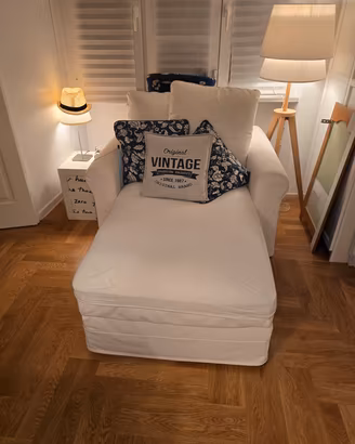 chaise lounge con contenitore