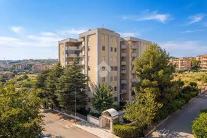 4 LOCALI A ORTONA