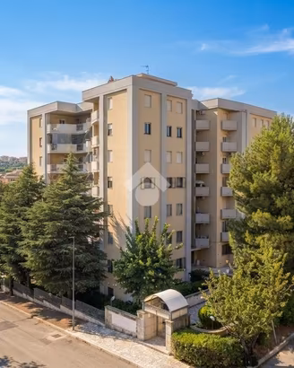 4 LOCALI A ORTONA