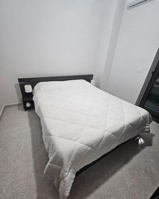 letto con comodini incorporato