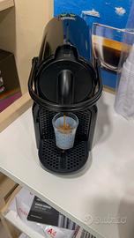 Macchina caffè nespresso inissia nera Delonghi