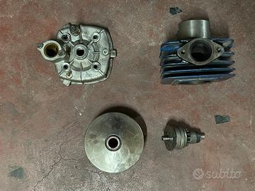 Pezzi piaggio 50/70 (NON PRESENTI  TUTTI IN FOTO )