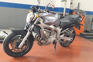 Moto Yamaha FZ6 anno 2006