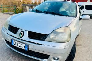 Renault Clio 1.2 3 porte ok neopatentati