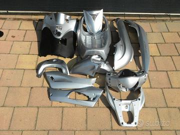 Ricambi carrozzeria Honda SH 300 i (n.140)