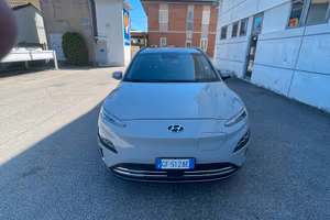 Hyundai Kona elettrica 39 KWH