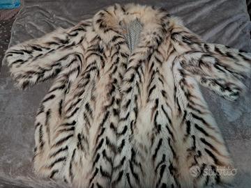 pelliccia di volpe linciata