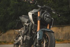 Honda cb 125 r