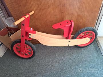 Bici in legno senza pedali