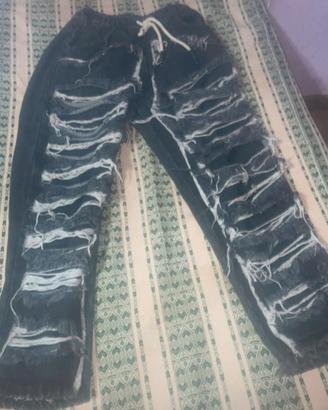 Pantalone Jeans strappato nuovo modello taglia S