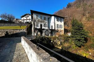 CASA INDIPENDENTE A DOMASO