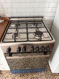 Cucina a gas 4 fuochi
