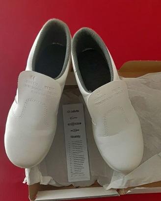 Scarpa antinfortunistica Medici Op. Sanitari EUR 4
