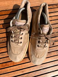 Scarpe scamosciate beige