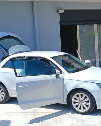 Audi A1 SPB 1.6 TDI 116 CV S tronic Admired