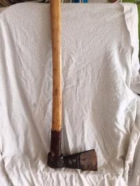 ascia. l, accetta per legna 