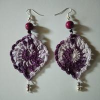 orecchini realizzati a uncinetto 