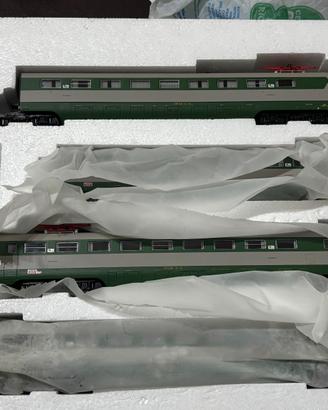 ELETTROTRENO FS 242 RIVAROSSI HORNBY