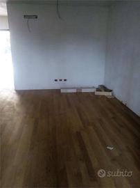 Villetta a schiera di 270 m² con 5 locali e box au