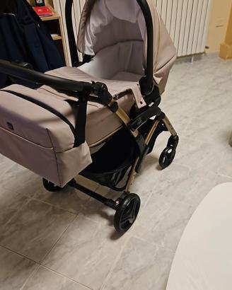Tris beige e oro per maschietti e femminucce