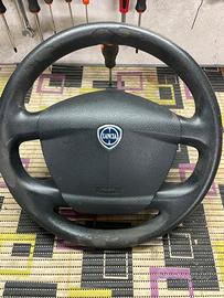 Volante lancia Y