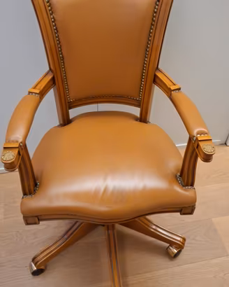 Elegante poltrona da ufficio Asnaghi Interiors 