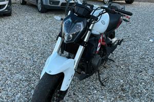Benelli 300 s