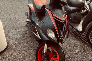 aprilia sr 50(70)