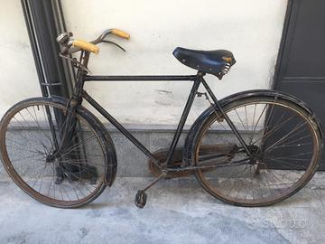 Bicicletta con freni a bacchetta