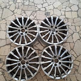4 - CERCHI IN LEGA AUDI 7X17 5X112 ET45 CB 57,1