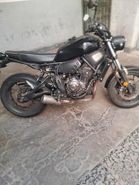 yamaha xsr700