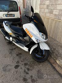 Yamaha T Max - 2002