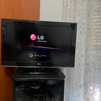 TV LG 32”