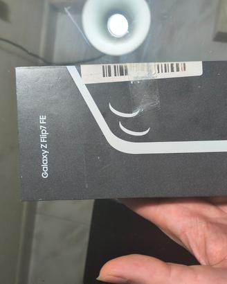Samsung  Galaxy z-flip 7 f.e.