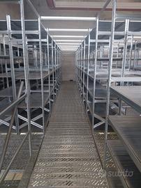 scaffali incastro usati 