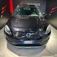 VOLVO XC60 D4 R-design Momentum