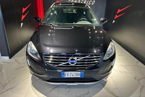 VOLVO XC60 D4 R-design Momentum
