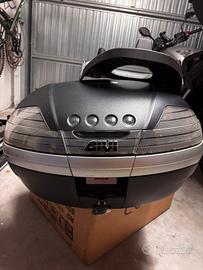 Bauletto Givi V46 con piastra