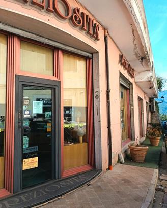 Locale commarciale